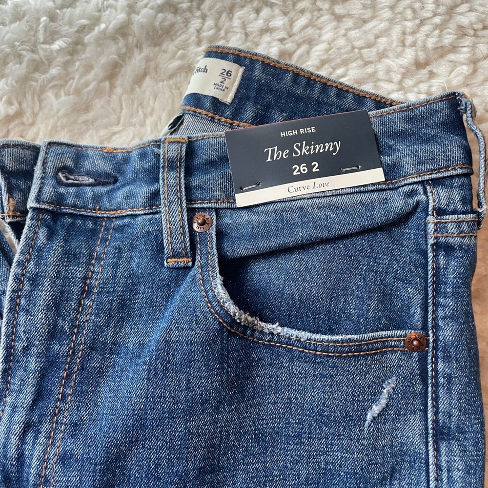 Abercrombie & Fitch Women’s Blue Skinny Jeans - Picture 2 of 9